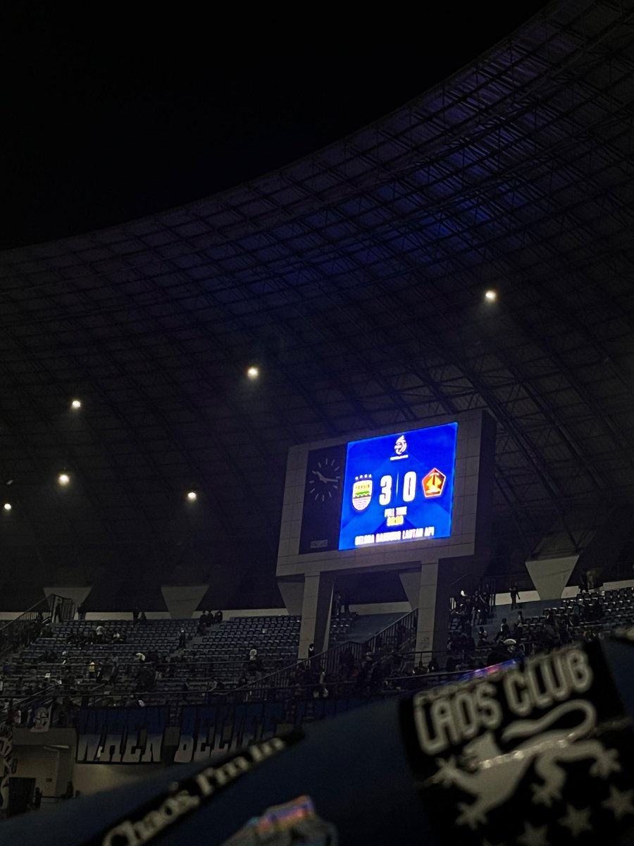 FOREVER BLUE tweet media