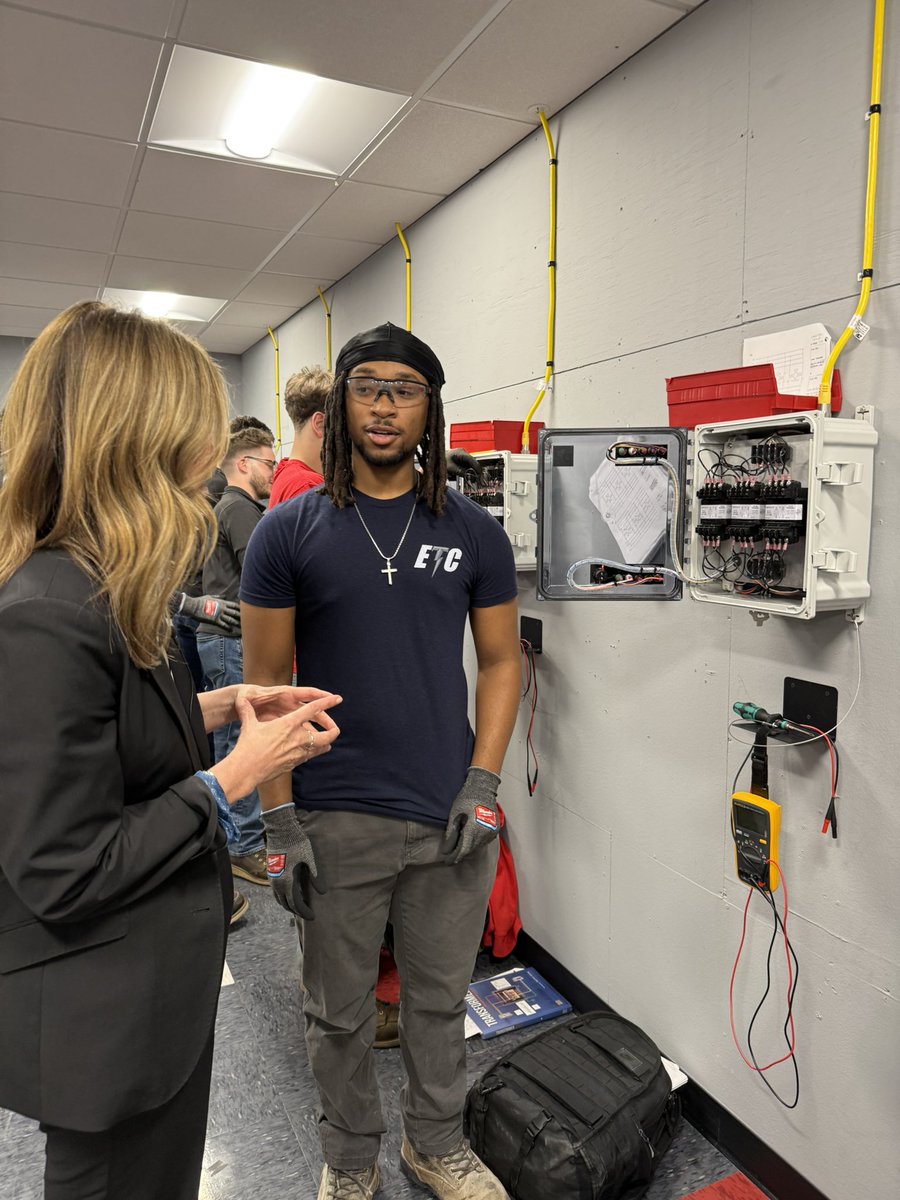 Students for Amy Acton tweet media