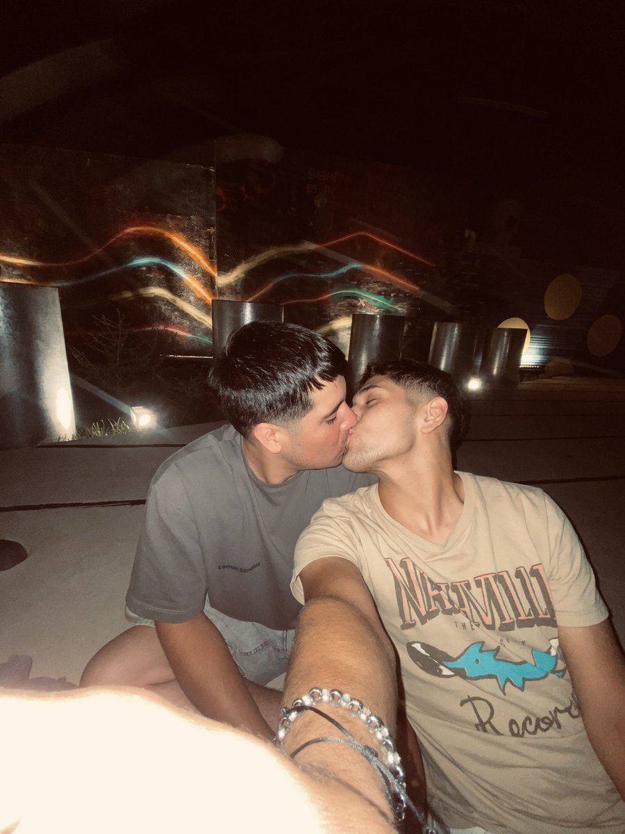🧡3 meses con el amor de mi vida más monito 
🧡Te amo mi amor 🧡 
🧡Te amo gorito precioso mi mundo entero 🧡