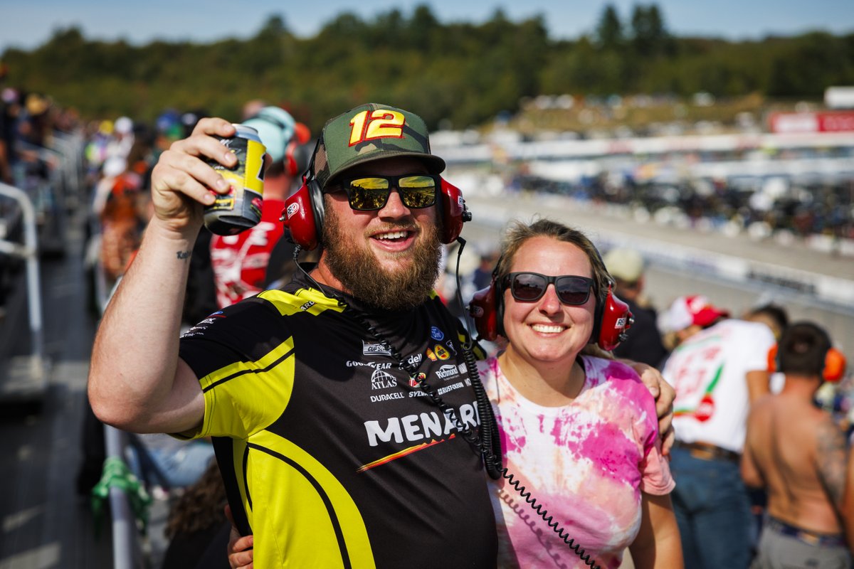 New Hampshire Motor Speedway tweet media