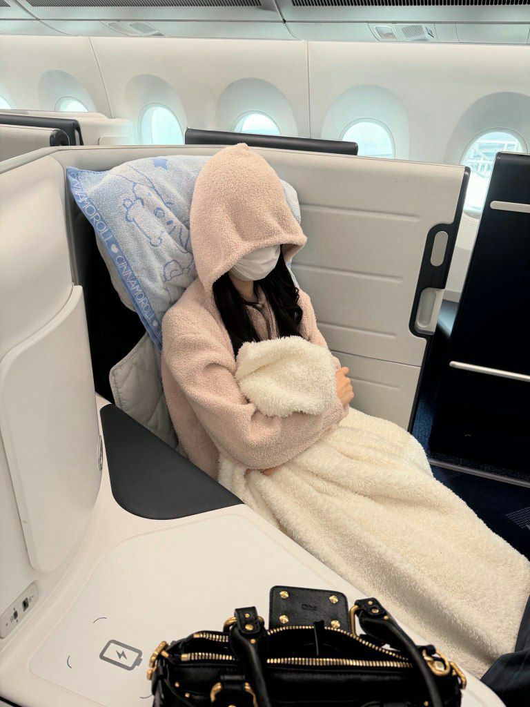 ₊ ♡ .. 子猫、𝘈𝘯𝘯𝘢-chan.🐈⬛🪽 tweet media