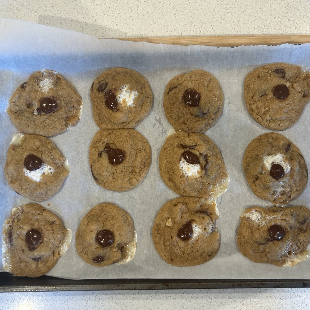 mangodesserts's tweet image. yay ! my cookies came out a little wonky but that is ok , they are still perfect and #madewithlove