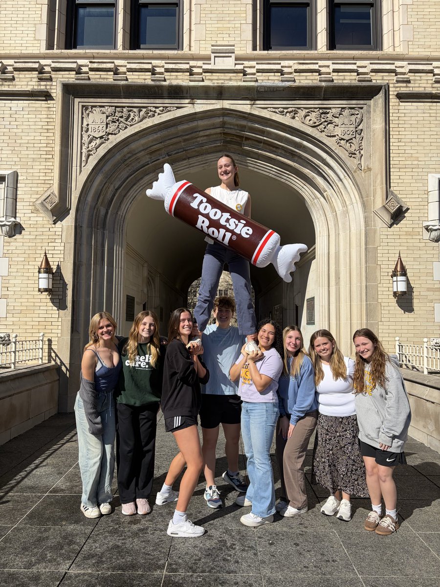 College of Wooster Cheer tweet media