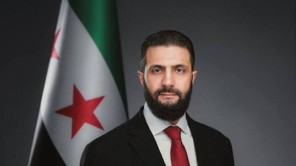 وقف فخامة الرئيس السوري أحمد الشرع والشعب السوري موقفًا مشرّفًا.
لم يختاروا الحياد كورقة ضغط، ولم يستغلوا الحرب لمصالحهم.
بل سخّروا إمكانياتهم دعمًا لدول الخليج.
موقف واضح وشجاع… ودعم صادق لن يُنسى