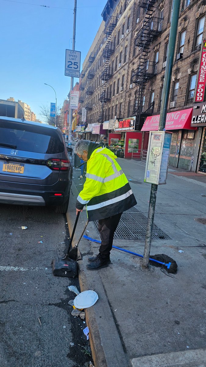 aceprogramsny's tweet photo. Oscar is out changing the bins and sweeping up the block along 138th Street in Council Member Encarnacion’s district so the sidewalks stay clear for everyone. If you see him on his route, give him a wave!
#NYC #ACEworks #theBronx #CommunitySupport #NeighborhoodPride https://t.co/n9xJ2Oc1N0
