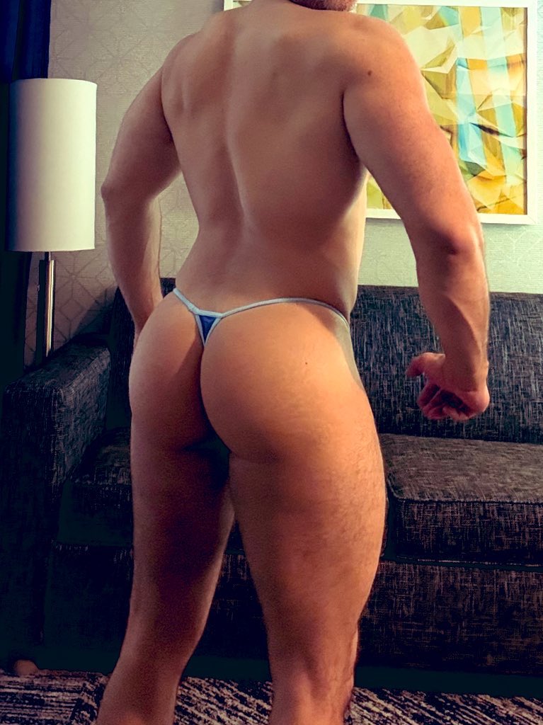 built2bebred's tweet photo. @hottest_dudes @beefy_butts @outsideabedroom @beefy_guys @beefy_bellies @beefy_loads @beefy_hq @SamsonJxxxxx https://t.co/k5ZznKSMBb