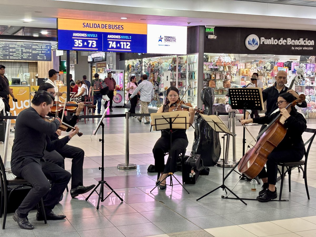Terminales Terrestres Guayaquil tweet media