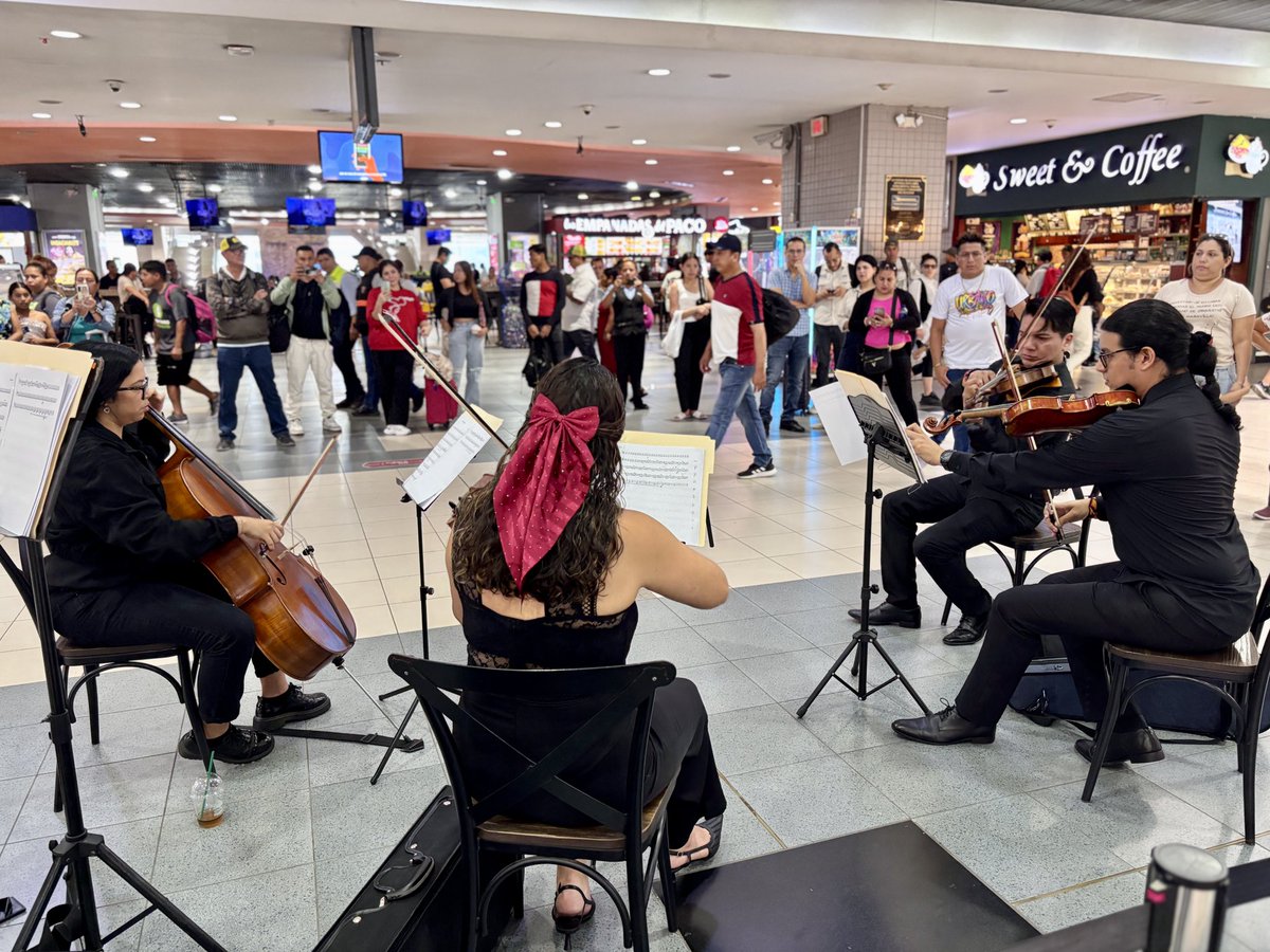 Terminales Terrestres Guayaquil tweet media