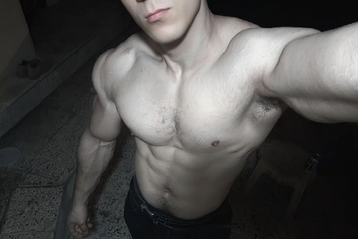 MAtt56949's tweet photo. @mikeybaxterr Yes 👅 https://t.co/UGw14ZcHB3