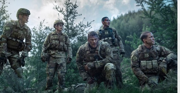 plumedezidane's tweet photo. Ce film Netflix ? L'incarnation PARFAITE d'un chef-d'œuvre militaire ! 10/10, impossible de lâcher l'écran 🔥💥 Qui l'a vu ? Partagez vos réactions ! #NetflixBanger #FilmMilitaireEpique https://t.co/8AZKlTY6eX