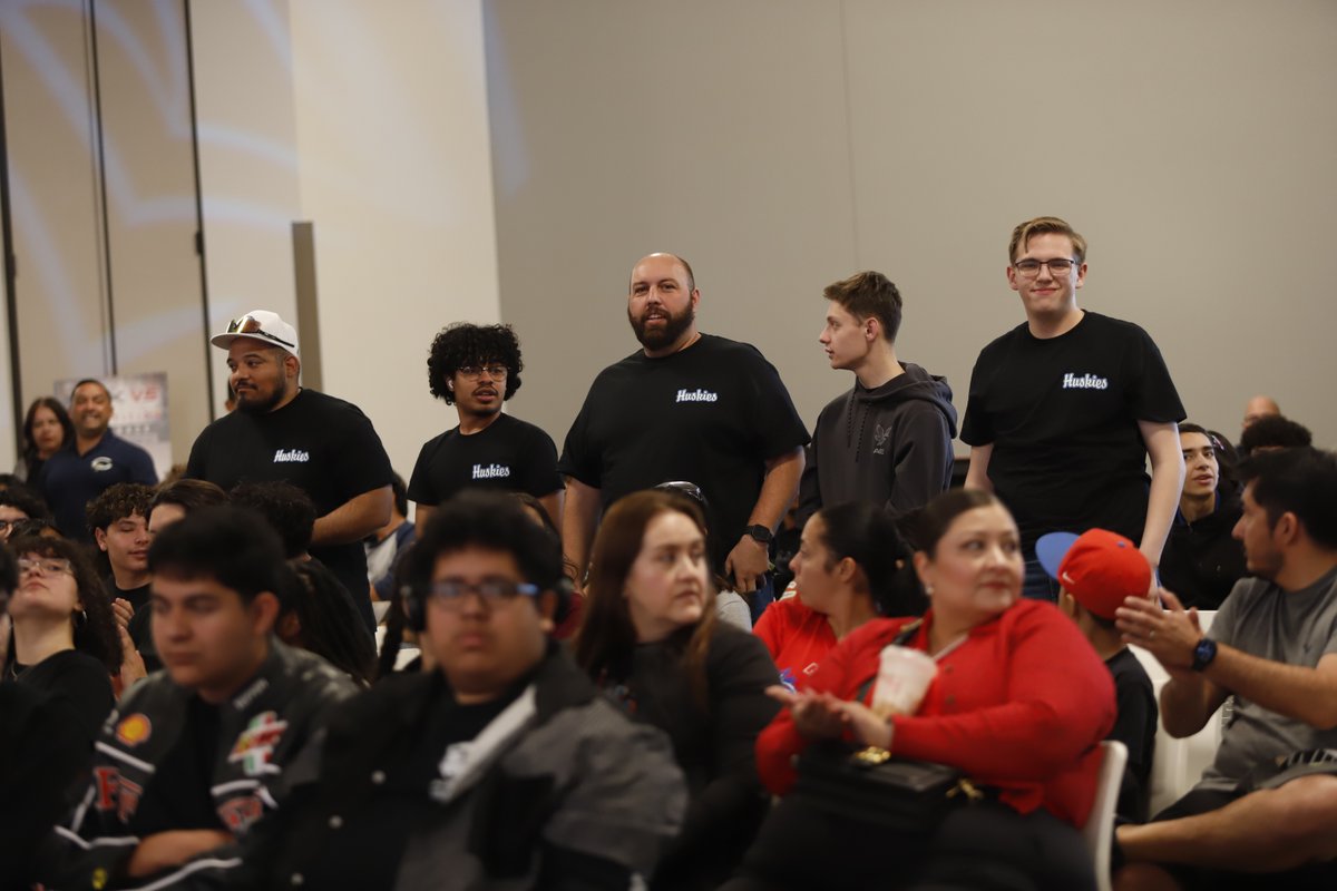 ELPASO_ISD's tweet photo. Robots Ready, Game On! 🤖🏆

Our students made moves at the Texas Region I V5RC High School State Championship, where 36 teams put their driving, autonomous, and engineering design skills to the test! 🌟 https://t.co/4iu6nru1T1