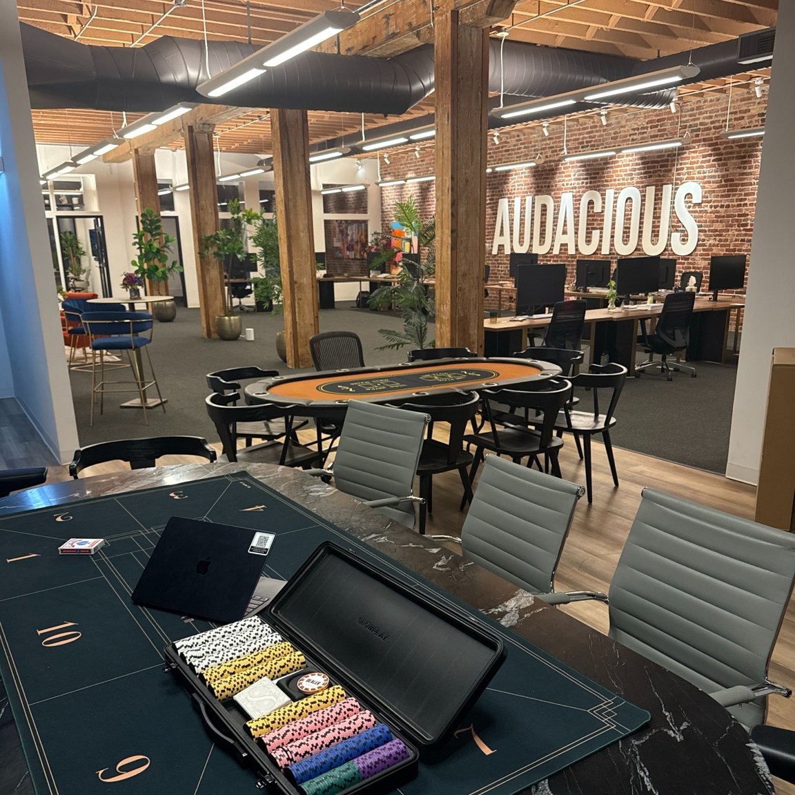 Max Zang tweet media