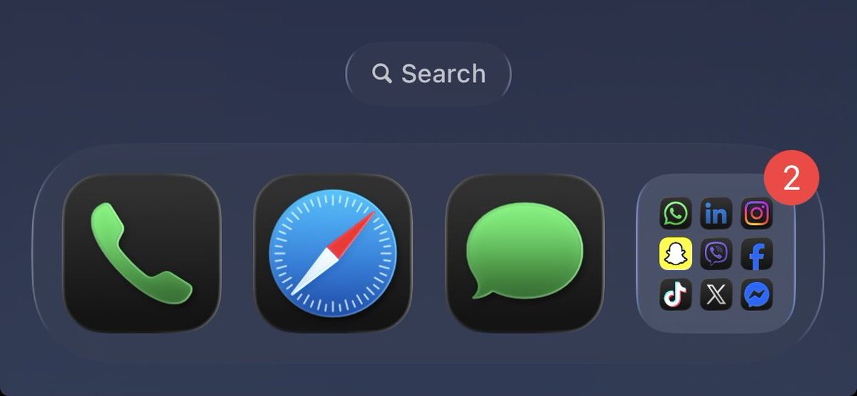 thisispanoss's tweet photo. @ShishirShelke1 This the only way a dock should be set. (Optimal for Right handed guy) 

Inspired by @thisisetv setups https://t.co/rBGx7oR2dS