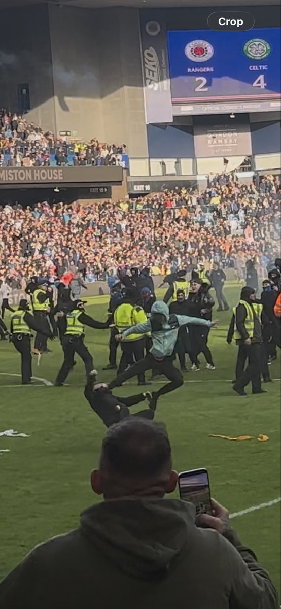 the landlady💚 tweet media