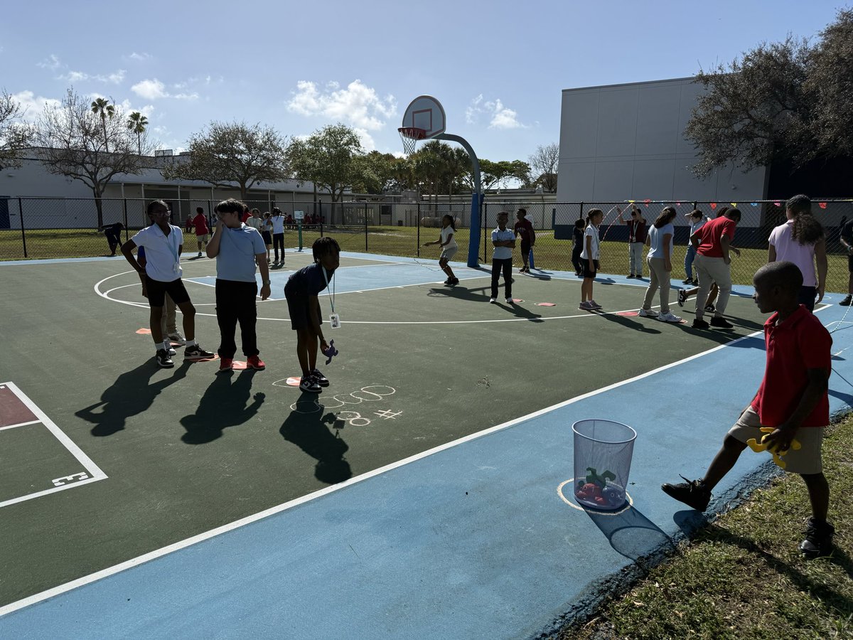 Bennett Elementary tweet media