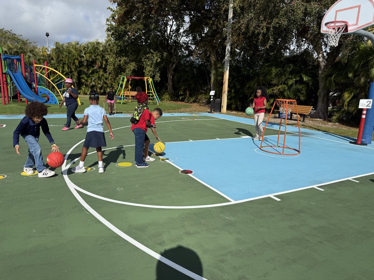 Bennett Elementary tweet media