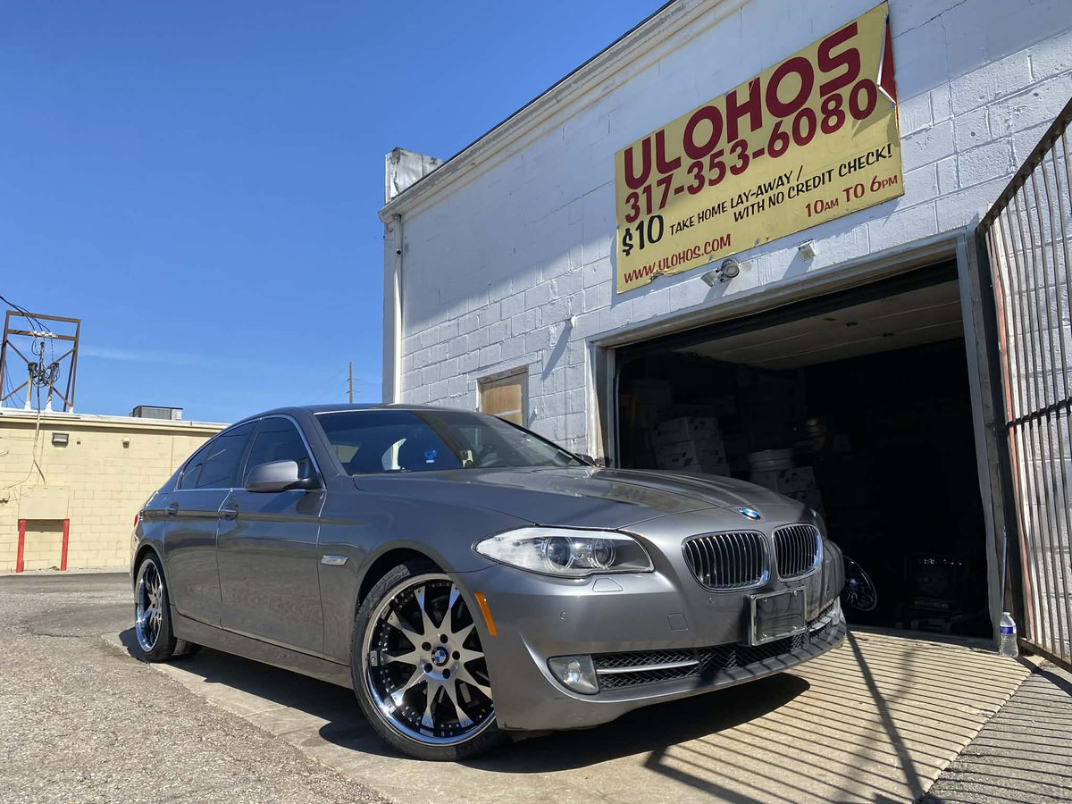 Ulohos.com tweet media