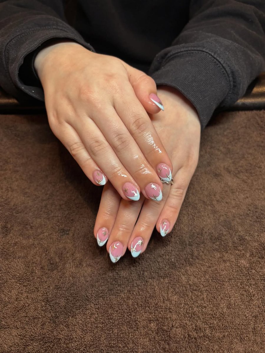 Mitchell's Salon tweet media