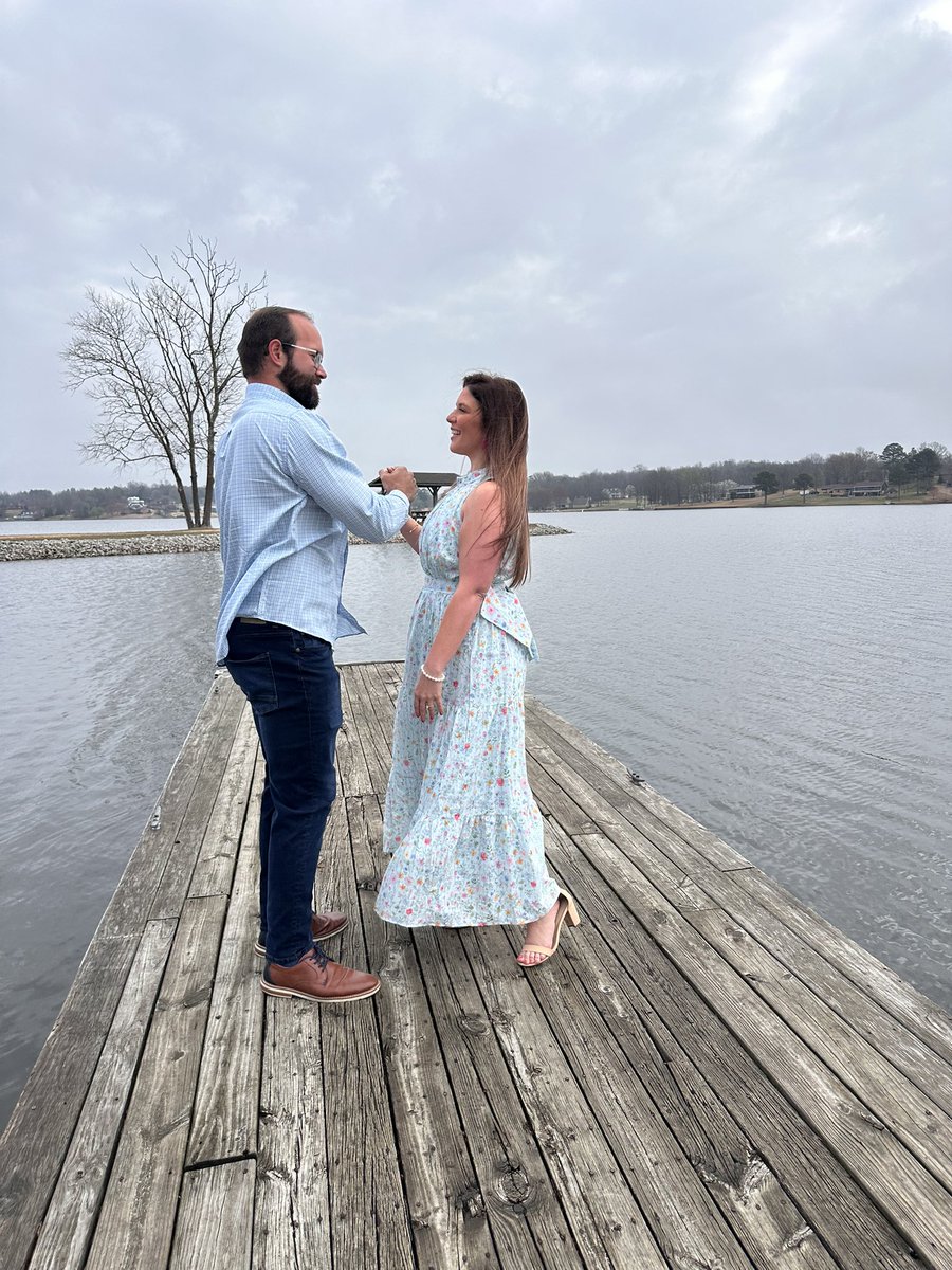 elijohnson75's tweet image. Starting spring break off with a bang! #Engaged