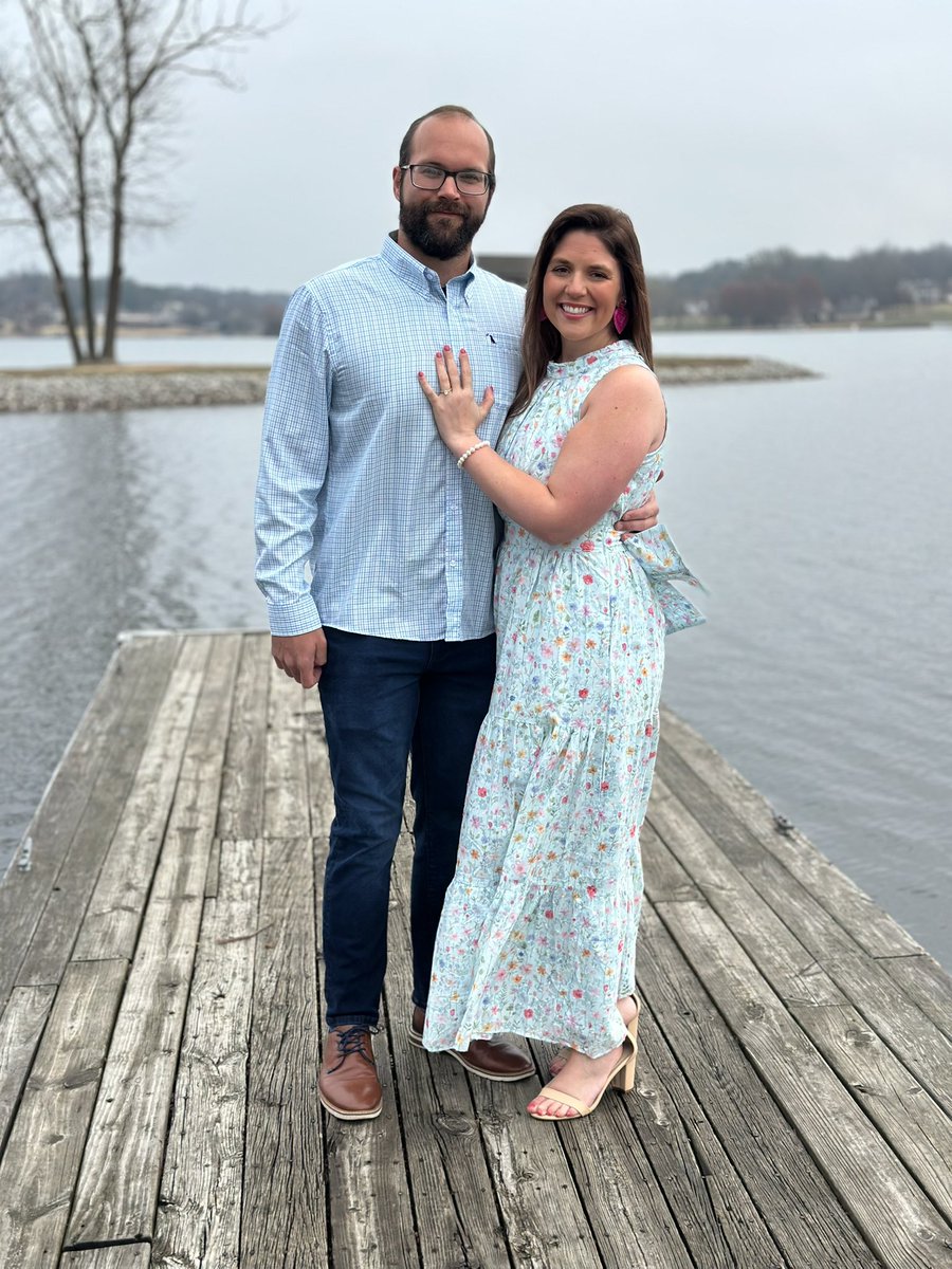 elijohnson75's tweet image. Starting spring break off with a bang! #Engaged