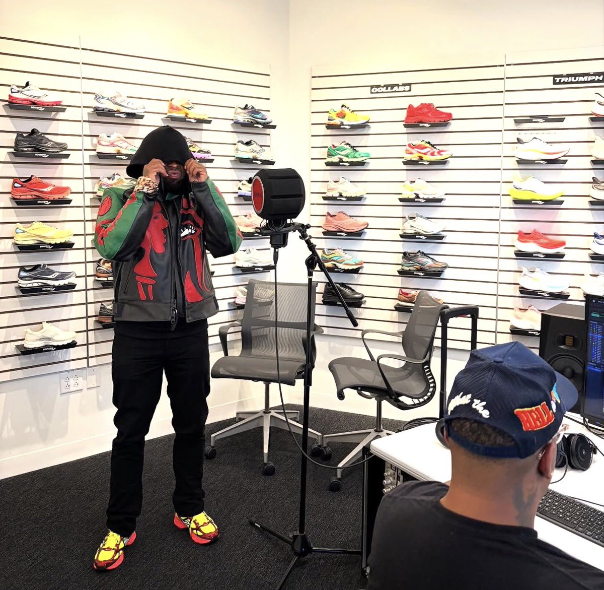 WESTSIDEGUNN tweet media