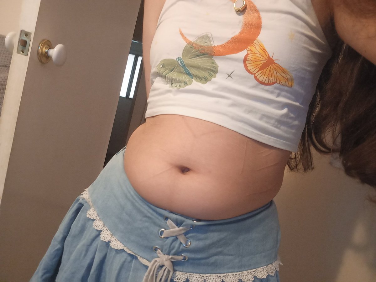 Moss Tillandsia, First Floret tweet media