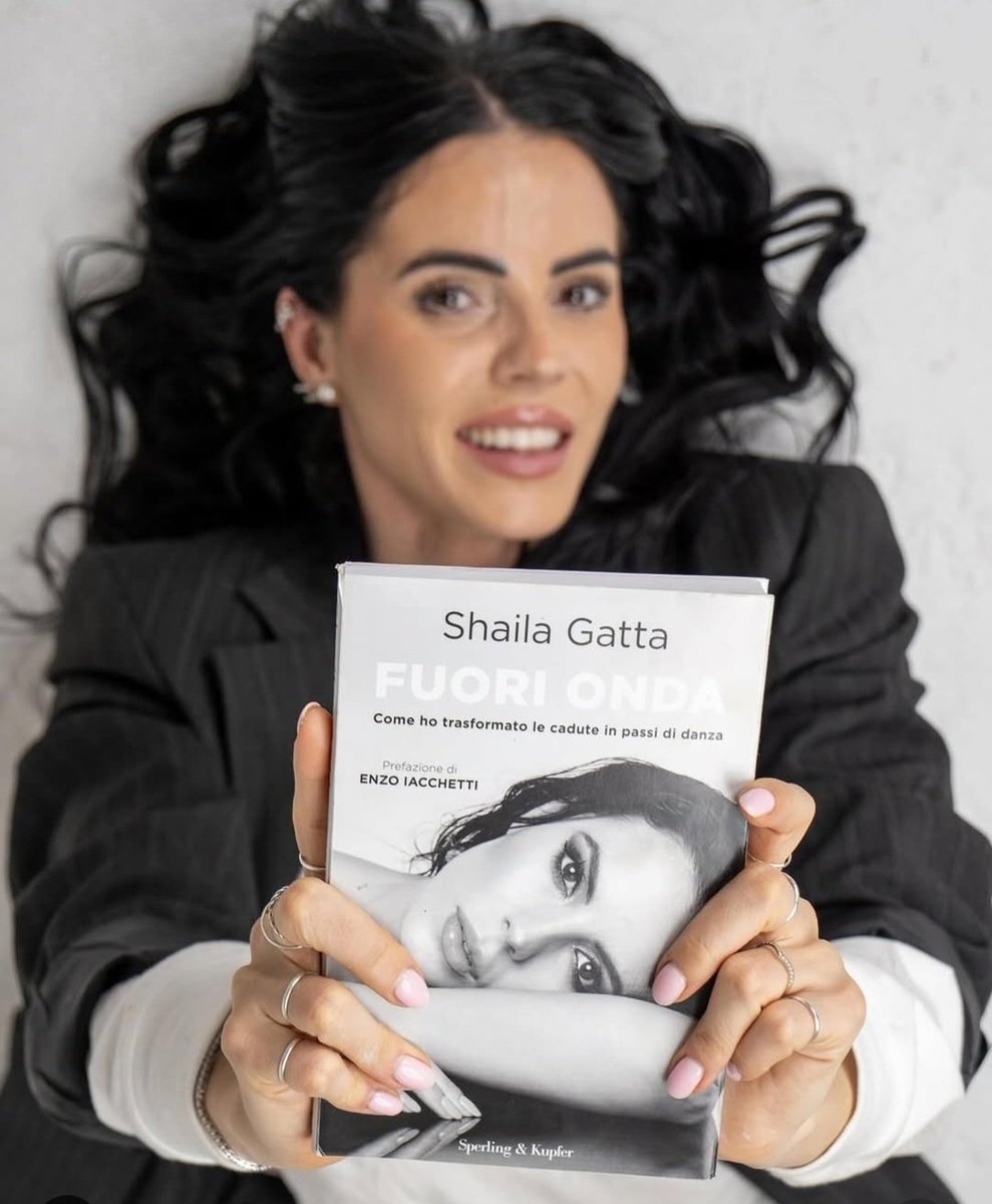 AssuntaMar72127's tweet photo. Fiera di te Shaila Gatta #shailagatta https://t.co/I7i7CJaANs