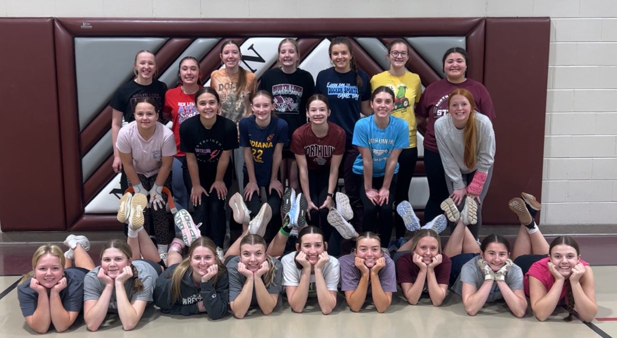 North Linn Softball tweet media