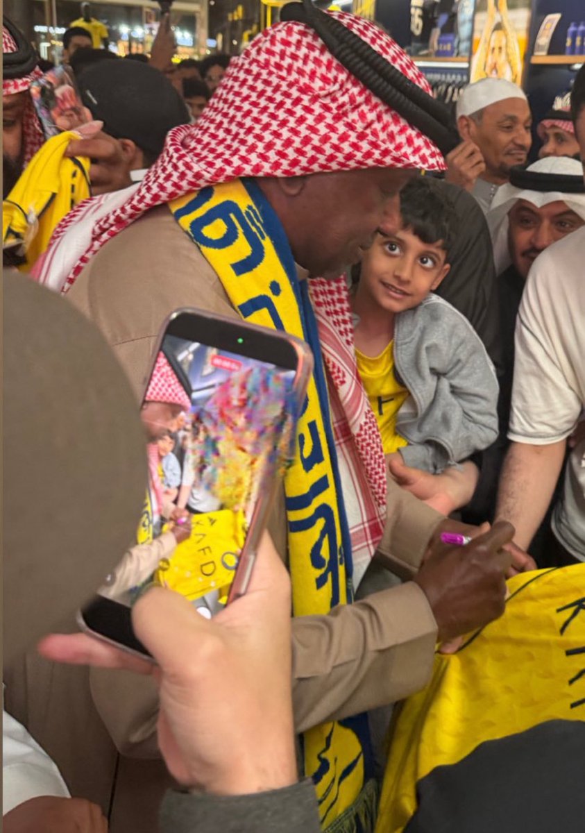 سبحان من وضع له القبول والمحبة 
في قلوب الناس

<a href="/M_Abdullah_9/">ماجد عبدالله</a>