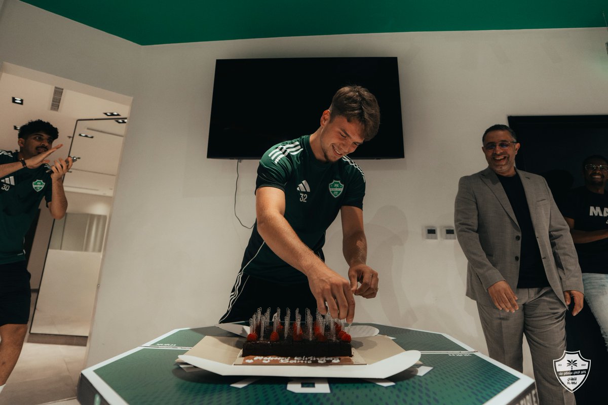 النادي الأهلي السعودي tweet media