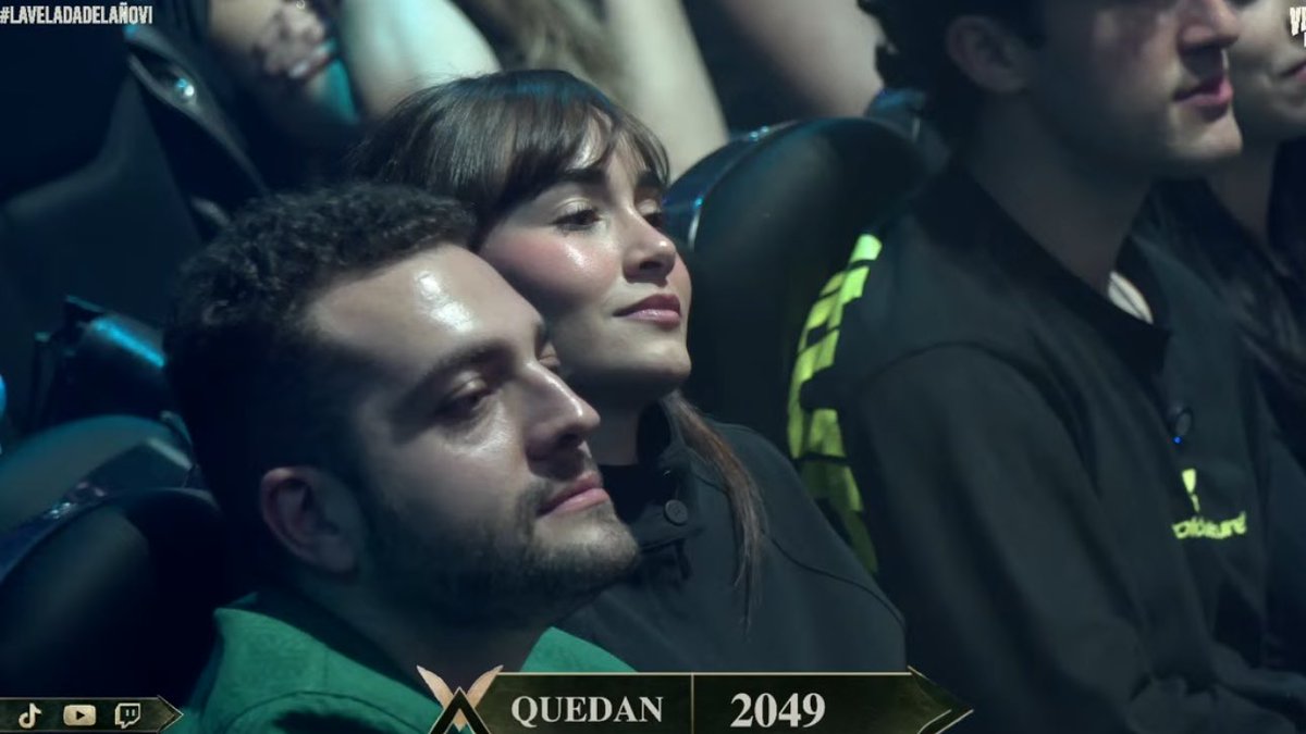 Aitana hace una breve aparición en el directo de presentación de #LaVeladaVI.