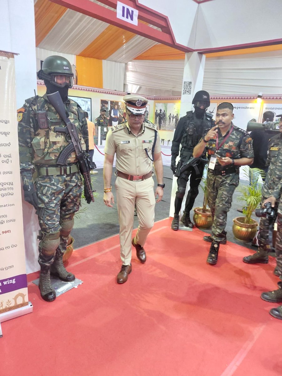 Satya0168's tweet photo. Explored the BNS Exhibition in Bhubaneswar! Gained valuable insights into India's legal evolution. Citizen-centric reforms paving the way for justice. #BharatiyaNyayaSanhita #OdishaPolice #LegalEvolution #BNS2026 #IPS #Legacy #BNS #Bhubaneswar #PoliceModernization #OdishaHistory https://t.co/sSV0jw70uY