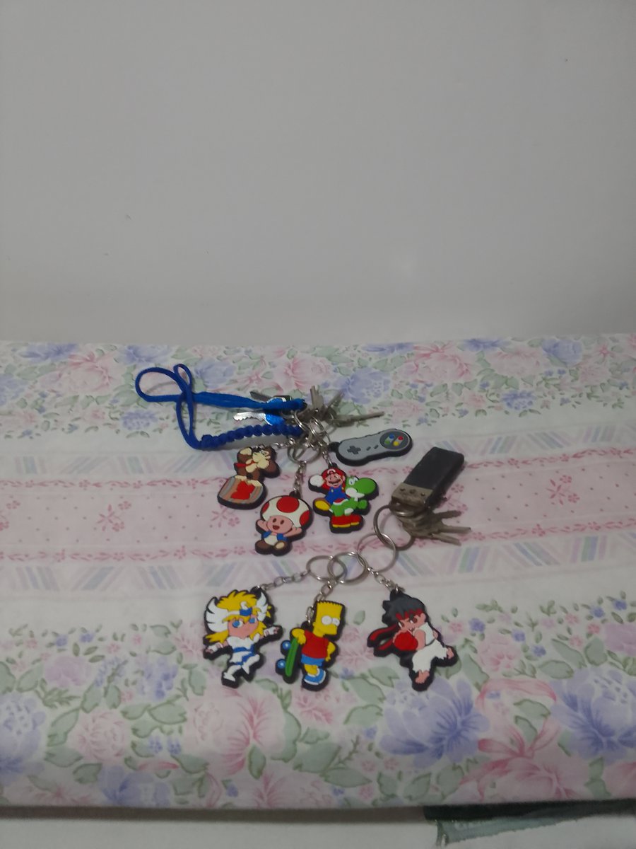 RodrigoLonguin2's tweet photo. Chaveiros Gamer 
#chaveirosgamer #donkeykong #toad #supermario #yoshi #hyogadecisne #bartsimpson #ryustreetfighter #controledosupernintendo #chaveirosgeek https://t.co/1C5ZgIxFLe