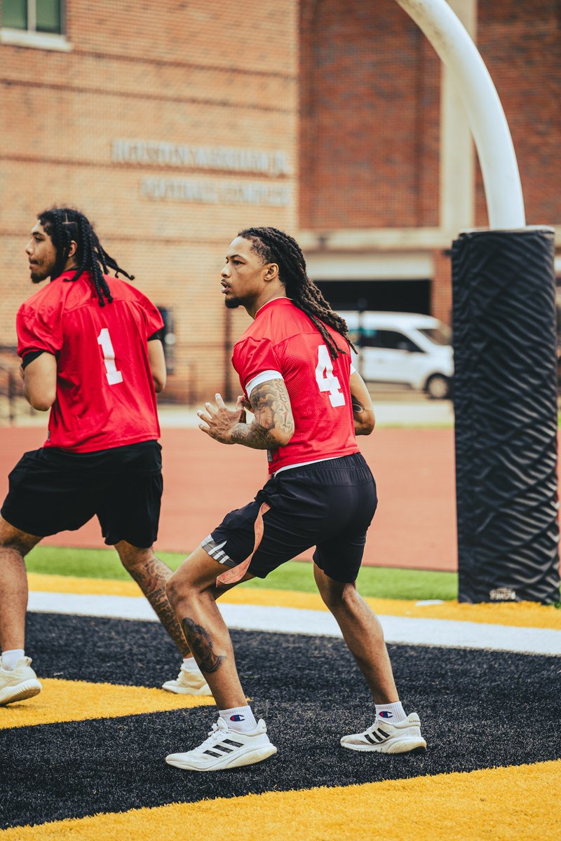 #8 Te'Sean Smoot tweet media