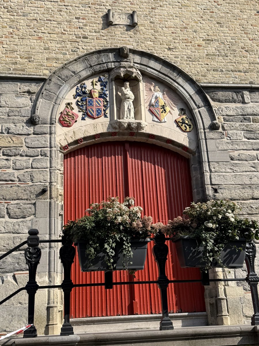 De grommende Camionneur tweet media