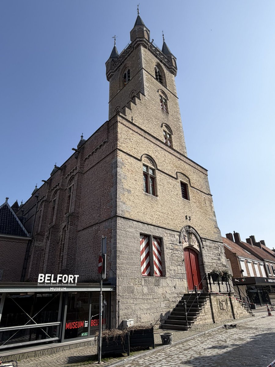 De grommende Camionneur tweet media