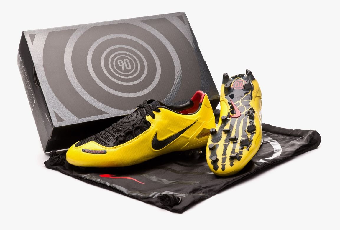 houseofheat's tweet photo. First Look: Nike Air Max 90 "Total 90 Laser" 🔰

📅 Summer 2026
📄 HJ0624-758 https://t.co/buqvBLiFPD