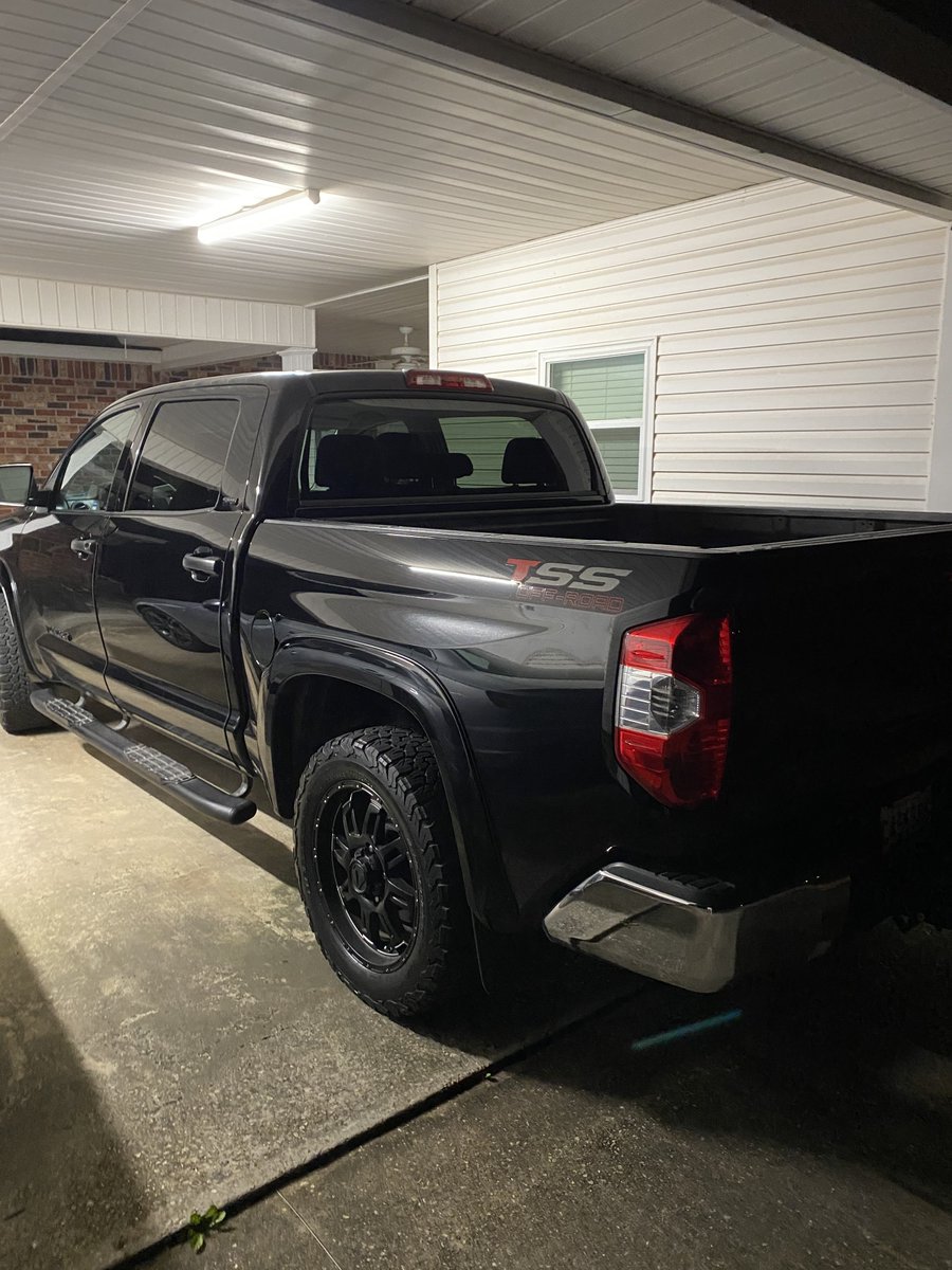 I love Tesla 🔋🚀 tweet media