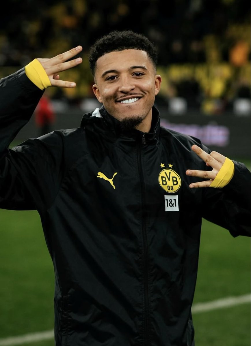 Dortmund_French's tweet photo. 🔴 Jadon #Sancho est en discussion pour un retour au Borussia Dortmund!

(@SkySportsNews) #BVB https://t.co/r6JIpPUjGO