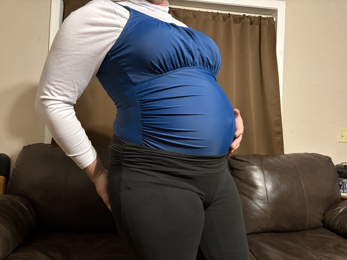 SecretSurrogate's tweet photo. Don’t think this is how you should wear a swimsuit…but I liked the colors and how snug it looked ^^ 

Bit on the smaller side in terms of curves, but hopefully people enjoy it all the same. Every bump has to start somewhere XP 

#mpreg https://t.co/u9A3kSsQ5B