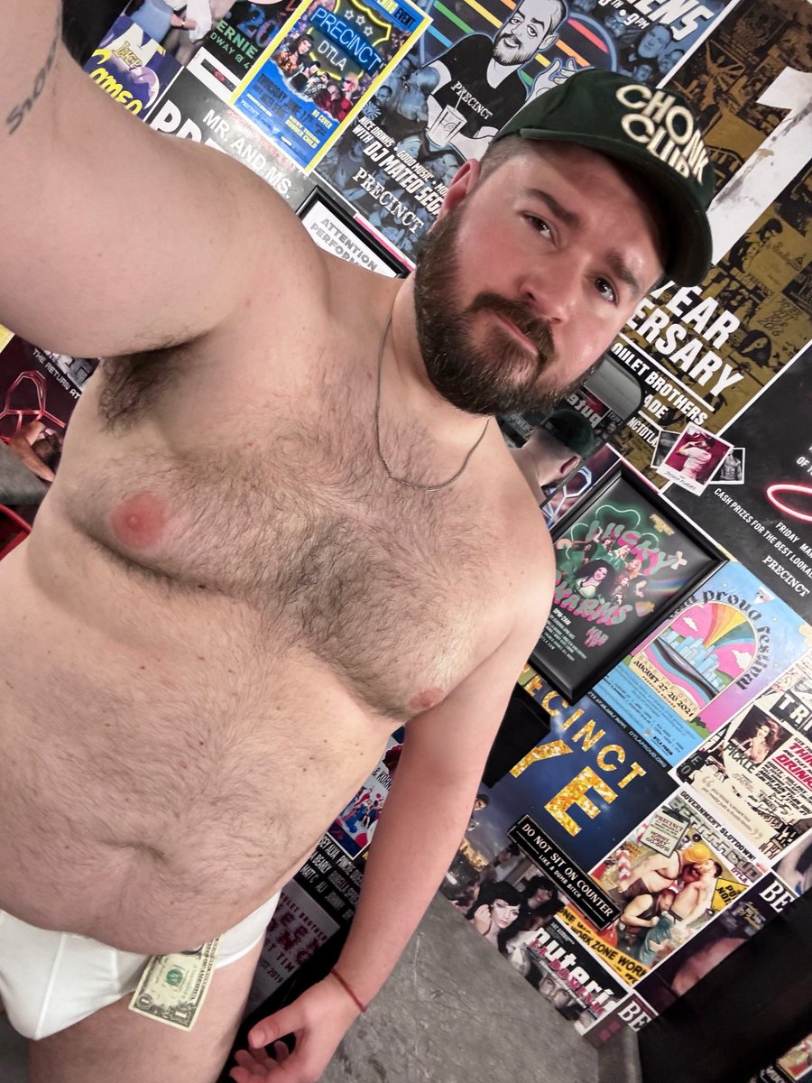 Taller Than Ur Dad tweet media