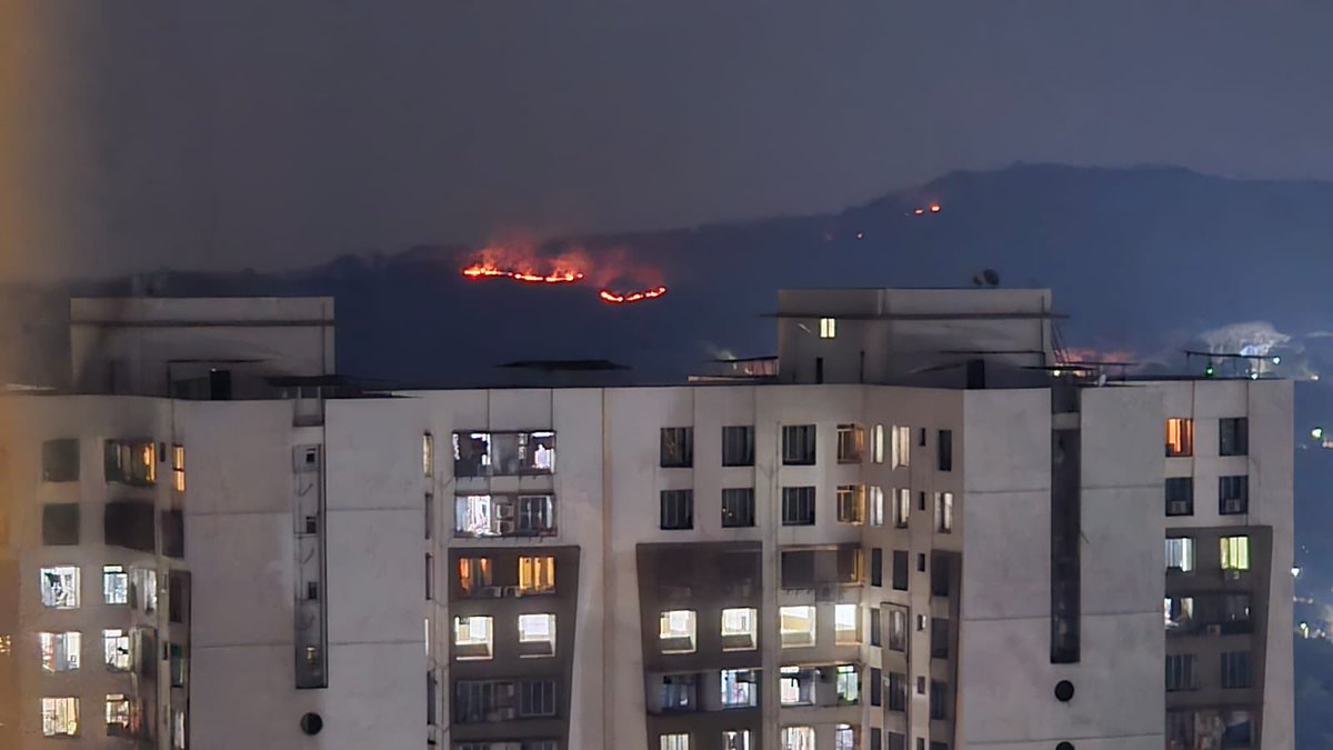 Shabd_bhedi's tweet photo. #Fire 🔥 in Film City #Mumbai https://t.co/mX3Oezj5Gy