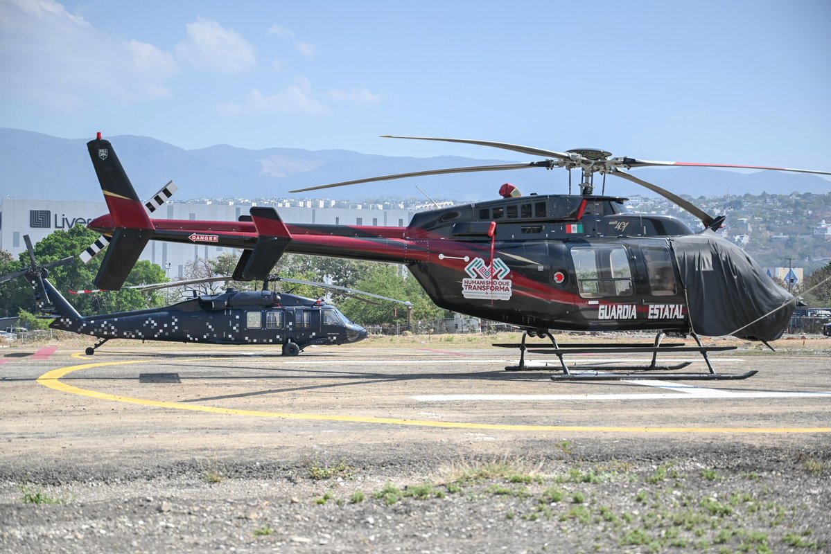 Se crea la Dirección de Transporte Aéreo y con eso se refuerza la seguridad en Chiapas.

Este nuevo esquema fortalecerá las tareas de vigilancia, reacción y apoyo a las estrategias de seguridad en todo el territorio, permitiendo mayor capacidad operativa para proteger a las y los