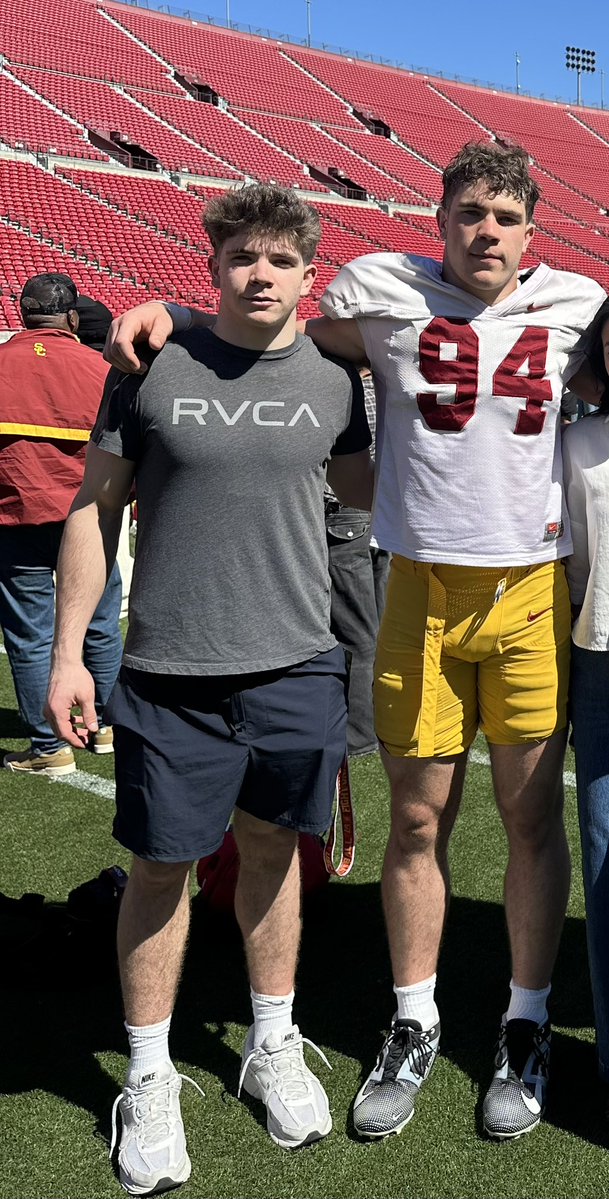 Dylan Wafle tweet media