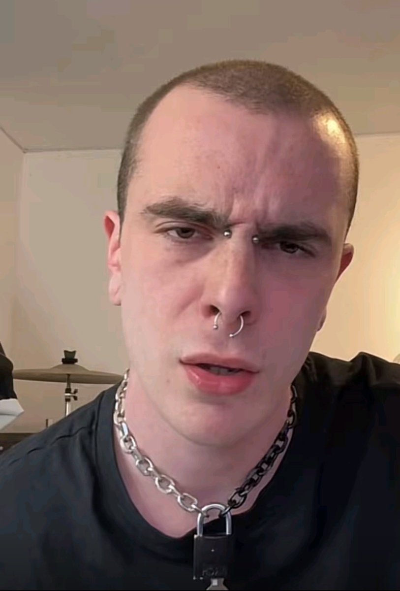 Raymond.nii tweet media