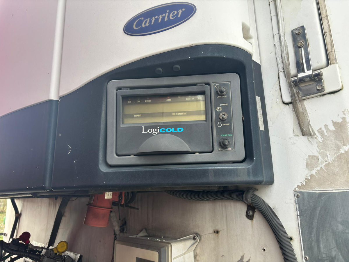 dyscasa's tweet photo. 🚛❄️ Plataforma frigorífica Guillén en venta
Equipo de frío Carrier
📅 19/10/2006
💰 3.500 € + IVA

📍 C/ Dr. Fleming 402, Talavera de la Reina
📞 925 80 62 85
🔗 https://t.co/UEDx18HVZM
#Venta #Semirremolque #Frigorifico #Transporte #Guillen https://t.co/CTzmQYzRYH