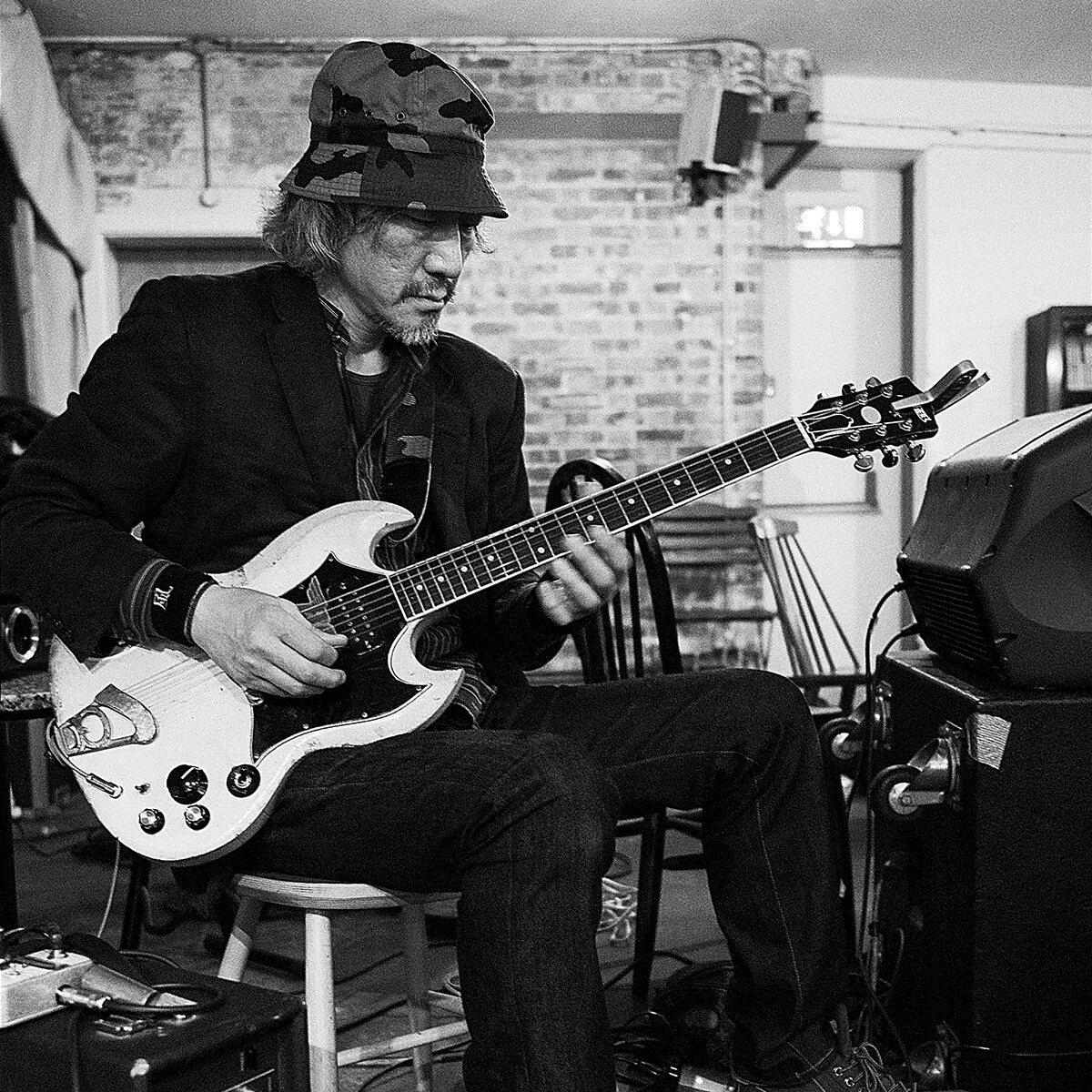 Test Tone tweet media