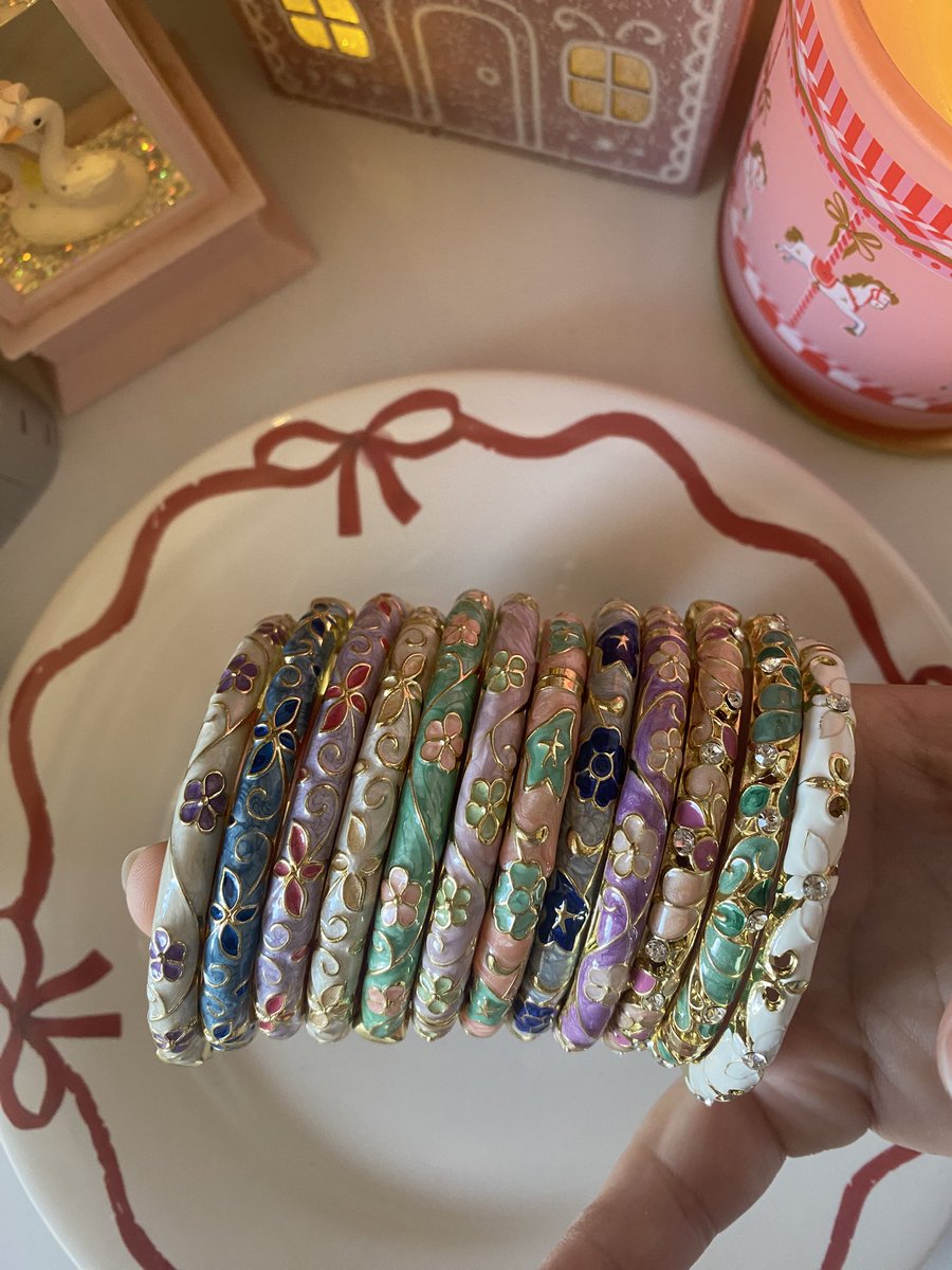 ceren🐈 tweet media