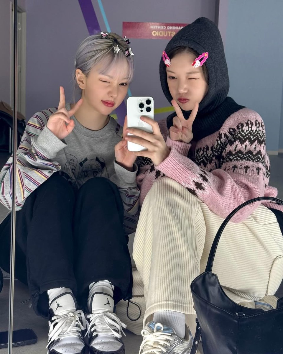 𝔖ǝaso͞n 𝑜𝑓 𝐌o͞chis tweet media