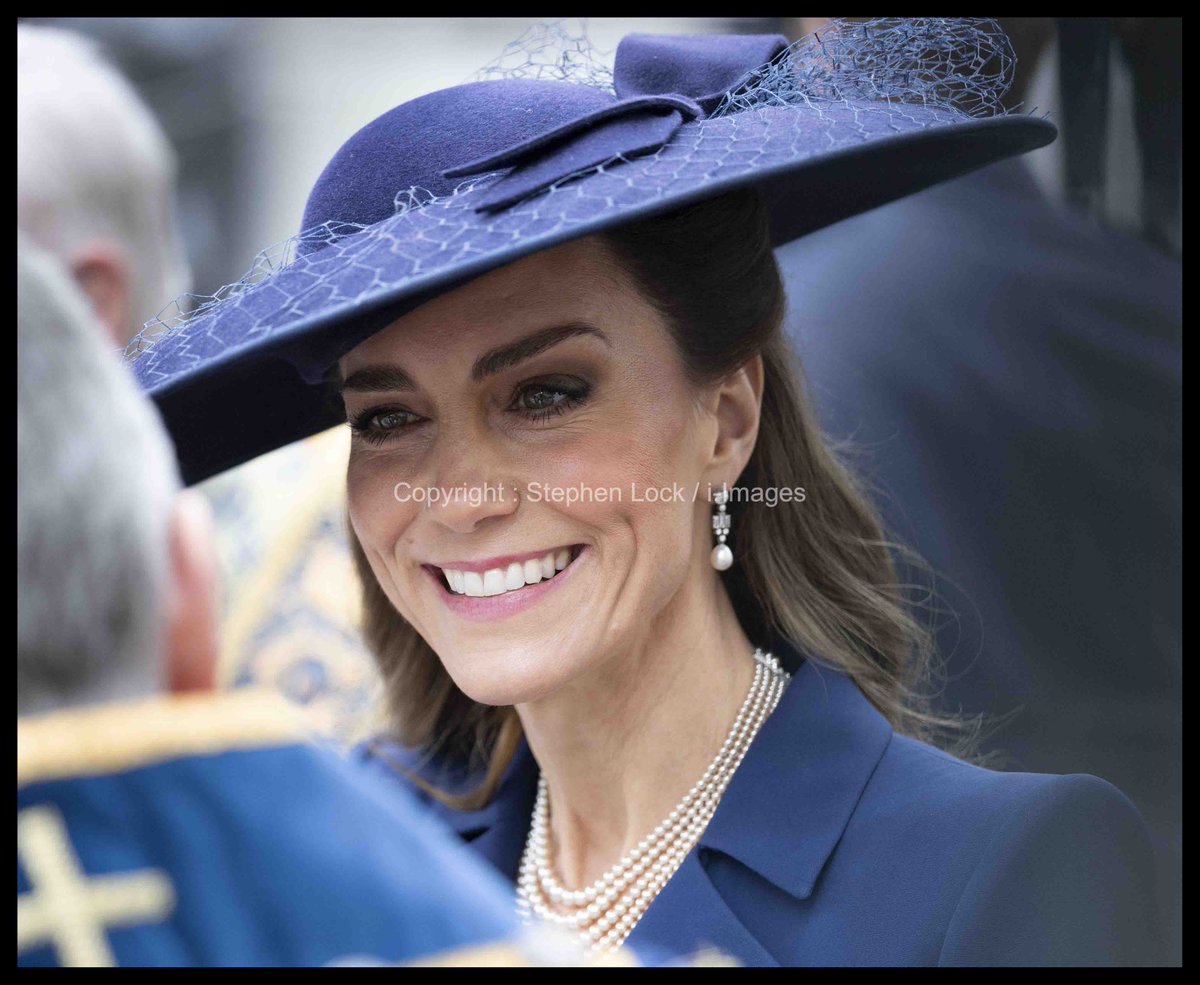 i-Images Picture Agency tweet media